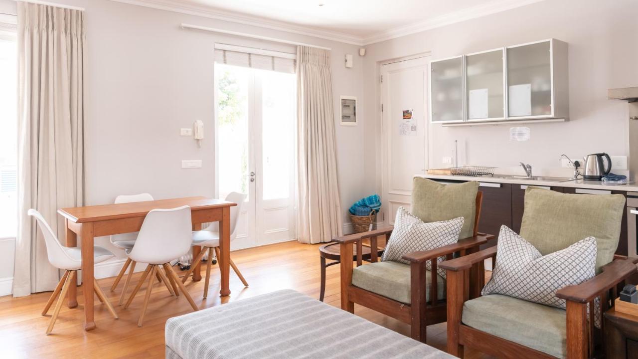 The Majestic Apartments Kalk Bay Exterior photo